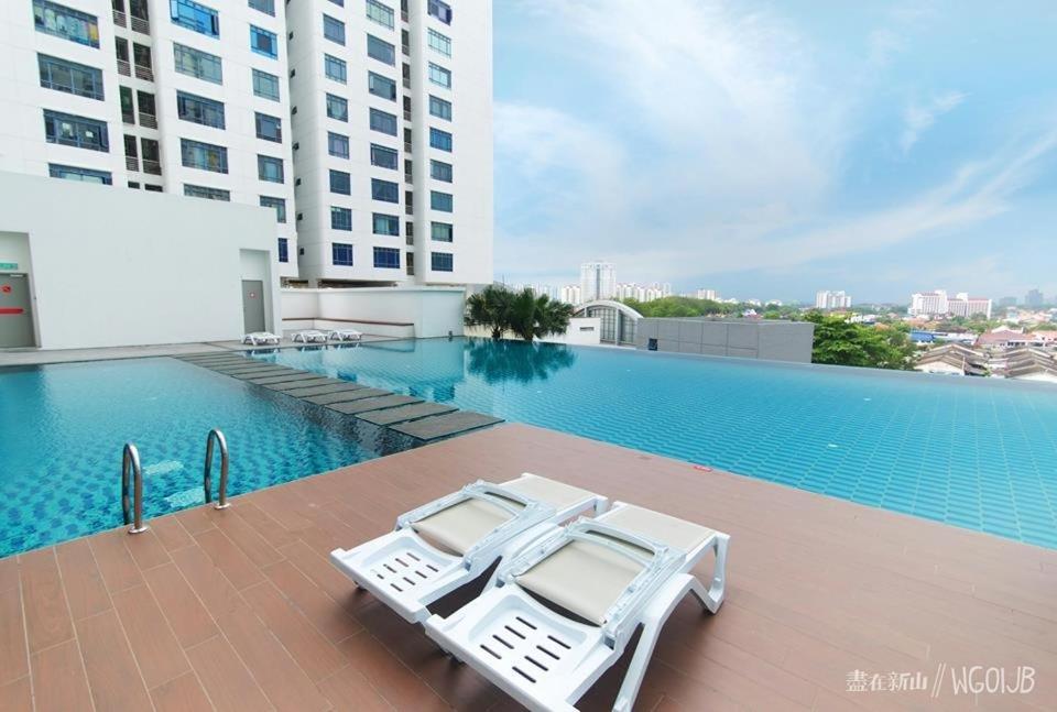 พินพอยต์ แวเคชั่น โฮม  Apartment ยะโฮร์บาห์รู ภายนอก รูปภาพ